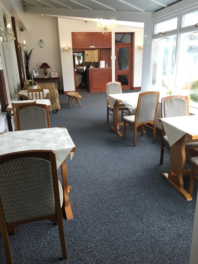 Llandissilio Nant-Y-Ffin Hotel מראה חיצוני תמונה